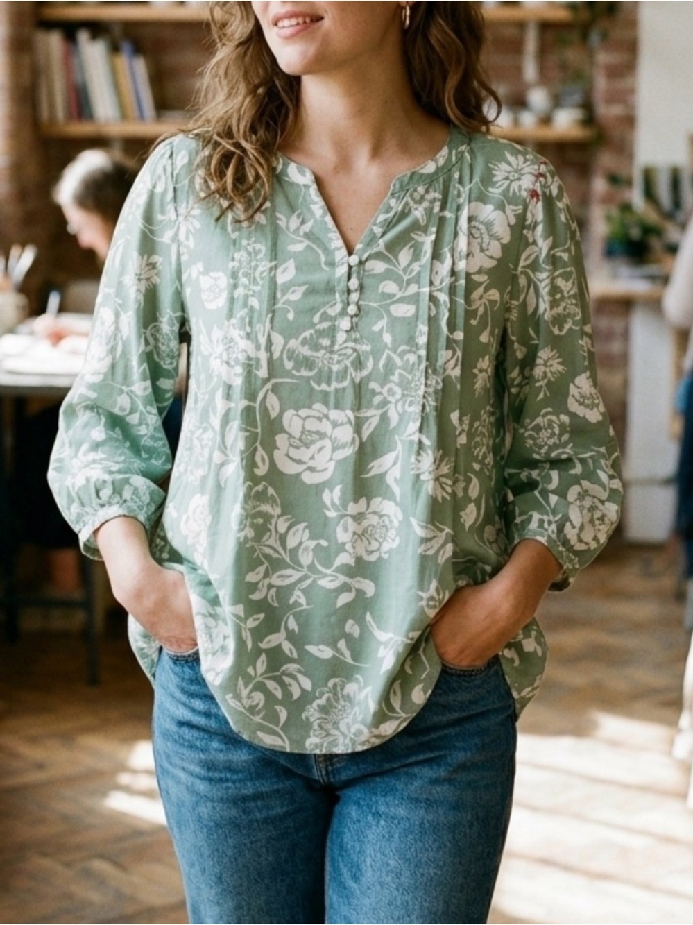 croft & barrow Sage Green Floral Button-Front Tunic no flaws